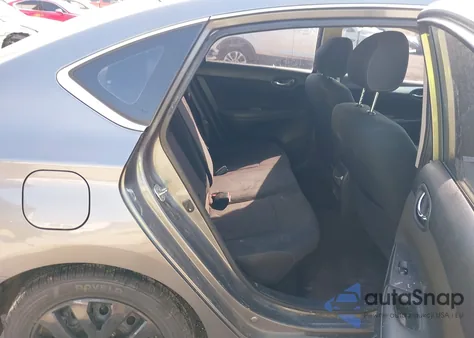 2019 Nissan Sentra S z USA, uszkodzony, nr VIN 3N1AB7AP2KY240651